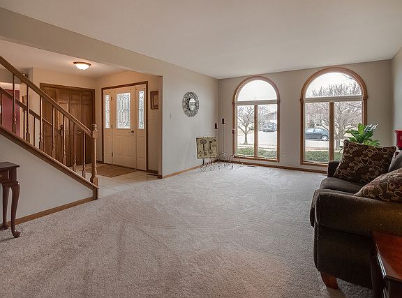 5th image of 15631 Twin Lakes Dr