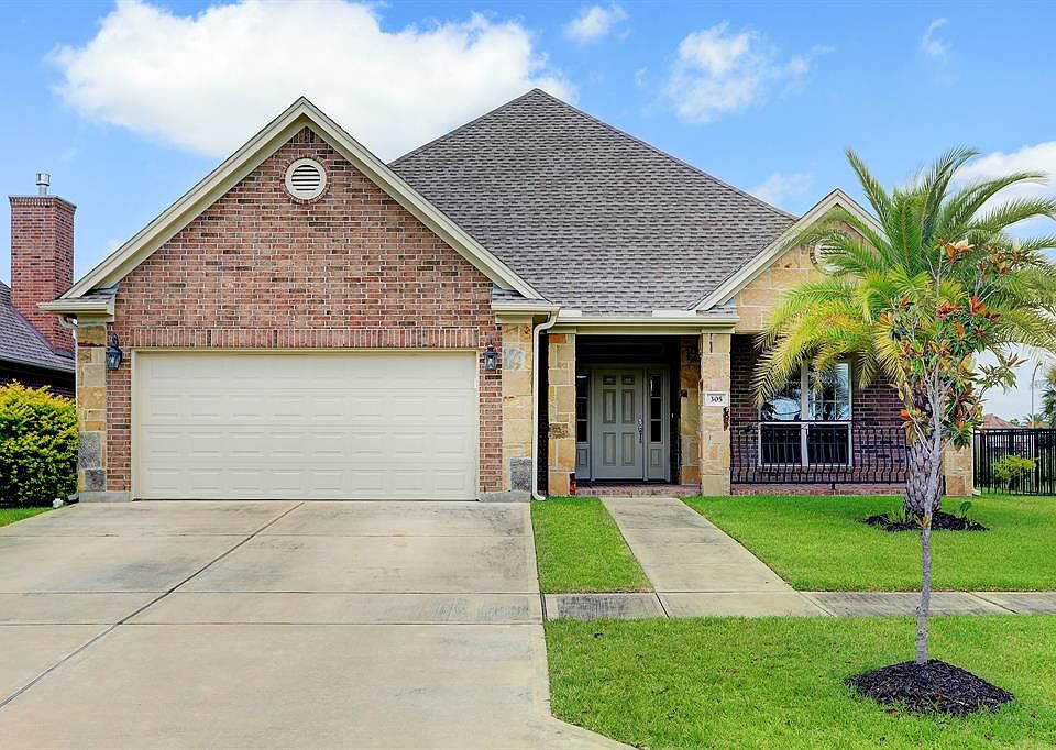 1st image of 305 Twin Timbers Ln