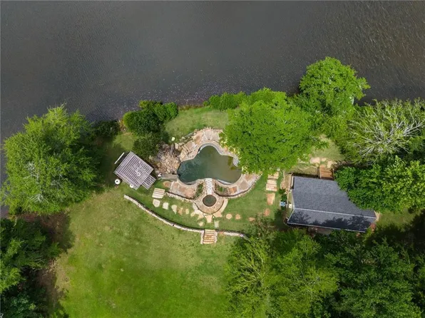 5098 Crescent Rd, Dry Branch, GA 31020