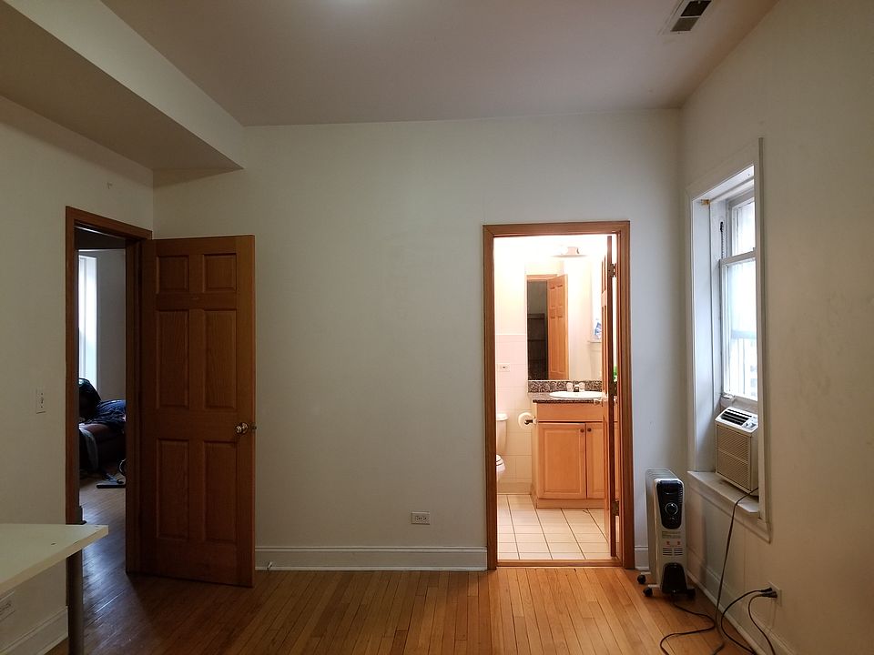 1st image of 1117 W Columbia Ave #201