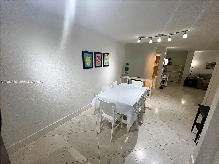 1750 James Ave #5D — Photo 14