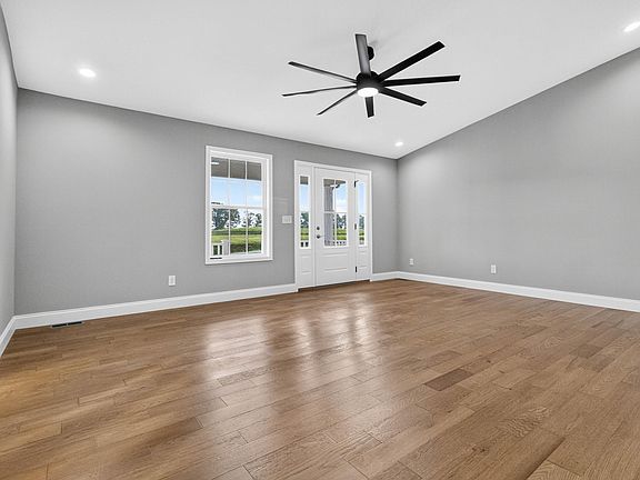 5th image of 665 Pleasant View Rd