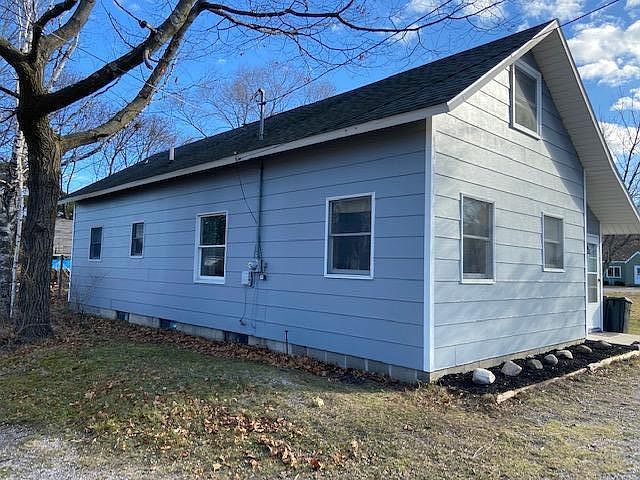 1st image of 1038 Dettloff St