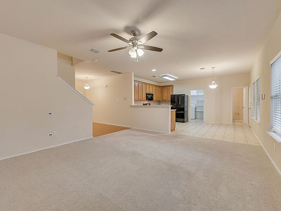 3rd image of 3223 Guadaloupe