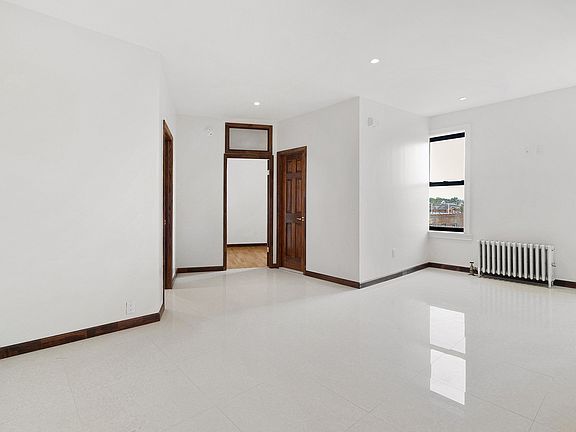 4th image of 42-70 156th St #4BL
