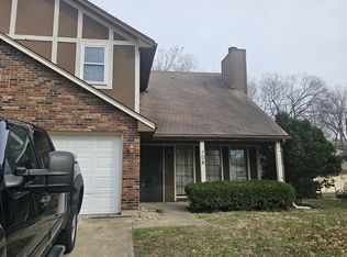 708 NE 3rd St, Blue Springs, MO 64014