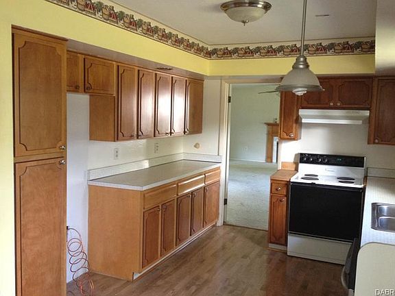 5th image of 901 Lindy Ct