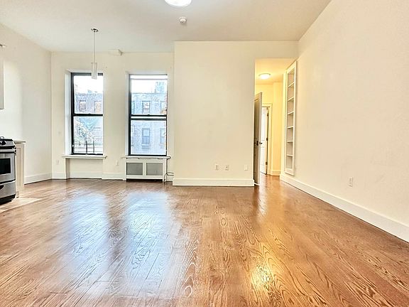 2nd image of 50 W 90th St Unit C2
