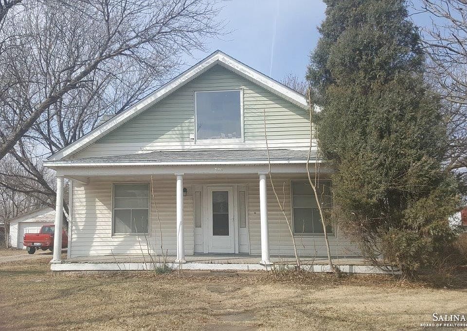 1st image of 328 N Missouri Ave