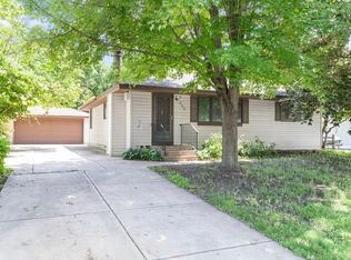 265 Greystone Ave N, Oakdale, MN 55128