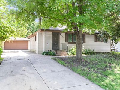 265 Greystone Ave N, Oakdale, MN, 55128