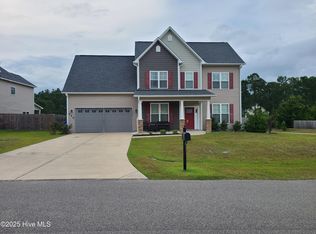 177 Pamlico Dr, Holly Ridge, NC 28445