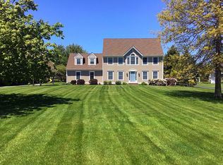 51 Fern St, Glastonbury, CT 06033