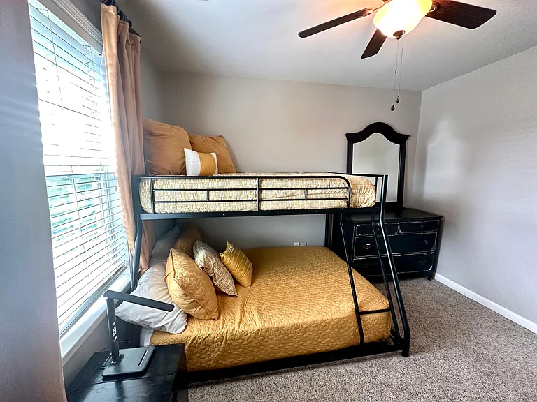 614 Glassyrock Ct — Photo 31