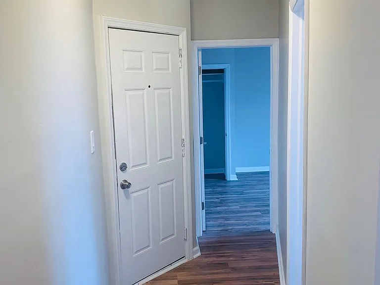 327 Market St — Photo 6