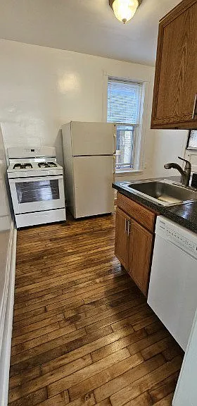 2956 W Belle Plaine Ave #3 — Photo 7
