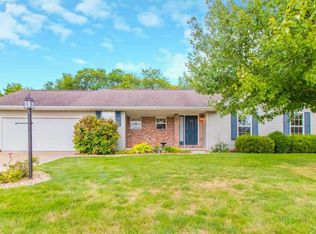 420 Mackenzie Pl, Metamora, IL 61548