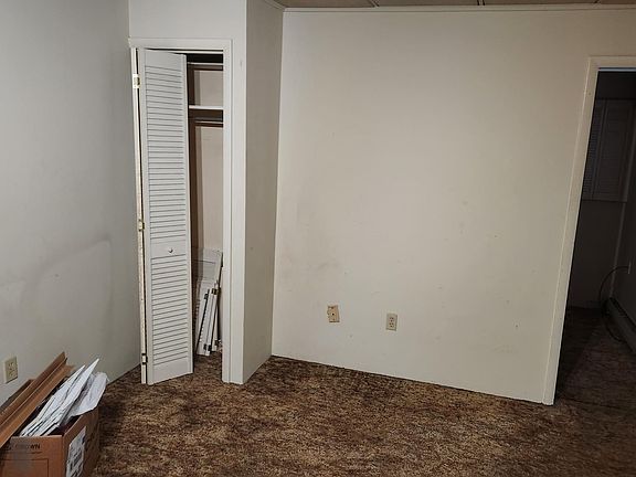 4th image of 8 E Market St