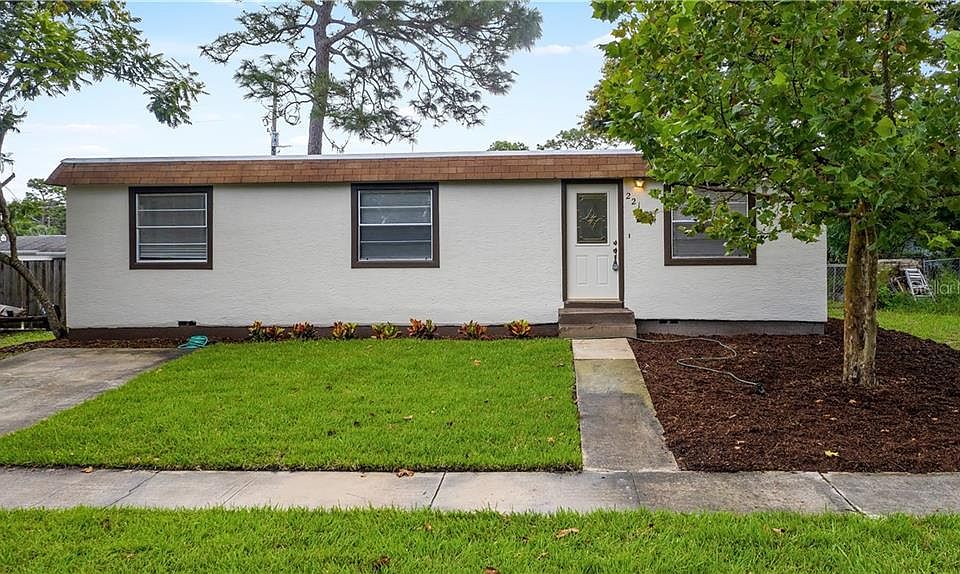 1st image of 221 Colony Dr