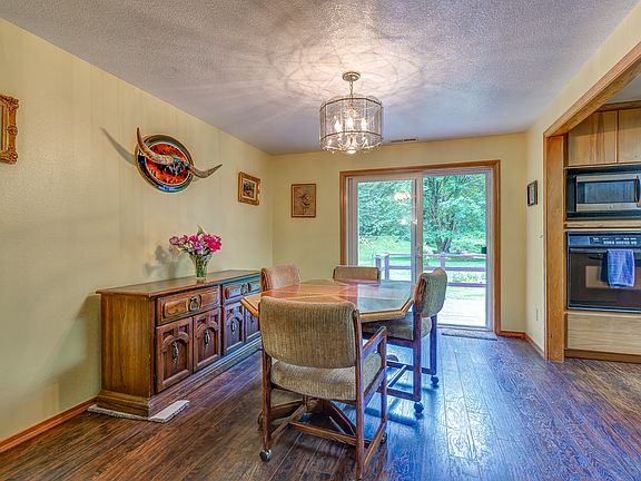 4th image of 225 Sakari Ln