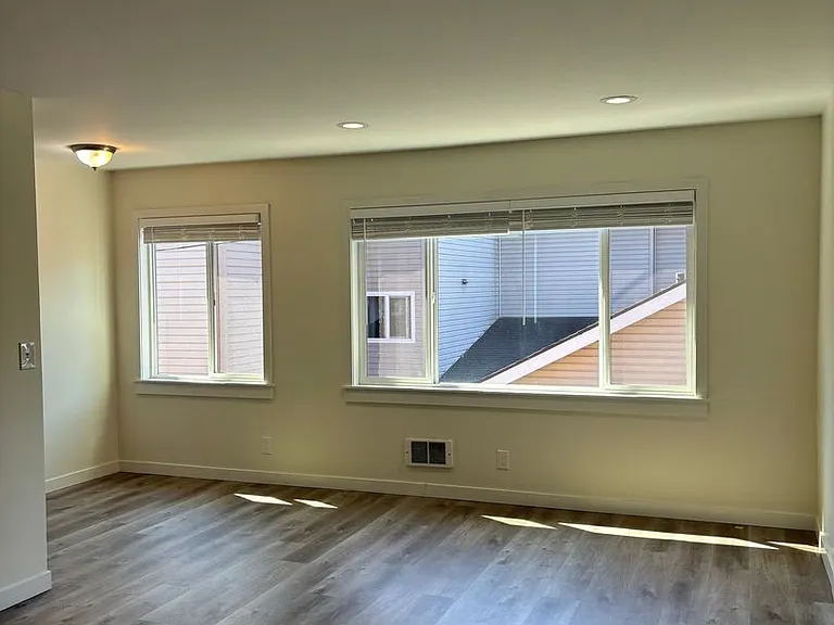 Jennifer Ryan Apartments — Photo 9