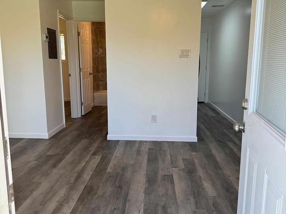1st image of 1638 E Amelia Ave APT 3
