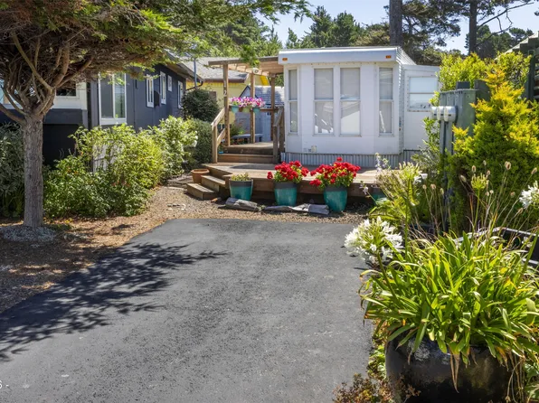 4875 N Highway 101 #12, Depoe Bay, OR 97341