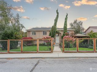907 N Elliott Ave, Wenatchee, WA 98801