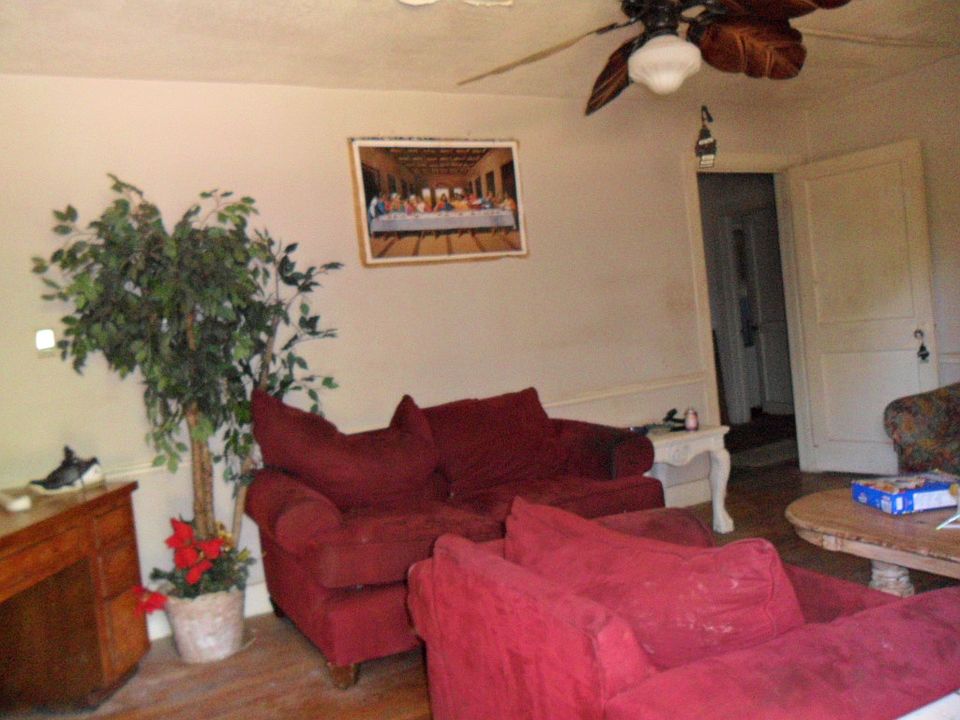 2nd image of 101 Rosehaven Dr