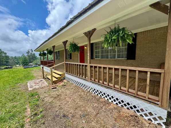 600 Highway 368, Blue Mountain, MS 38610