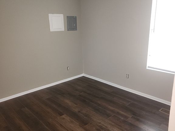 2nd image of 9511 17th Bay St #6