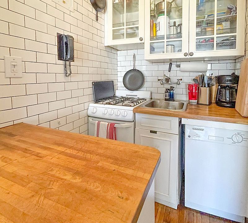 1st image of 211 E 31st St APT 3B
