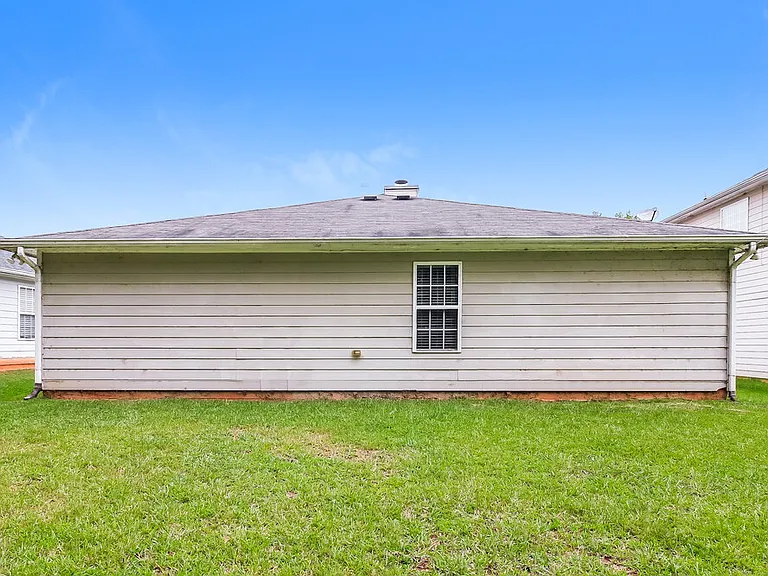 295 Lakeview Trl — Photo 15