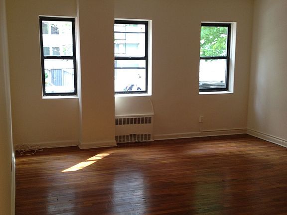 2nd image of 433 E 82nd St
