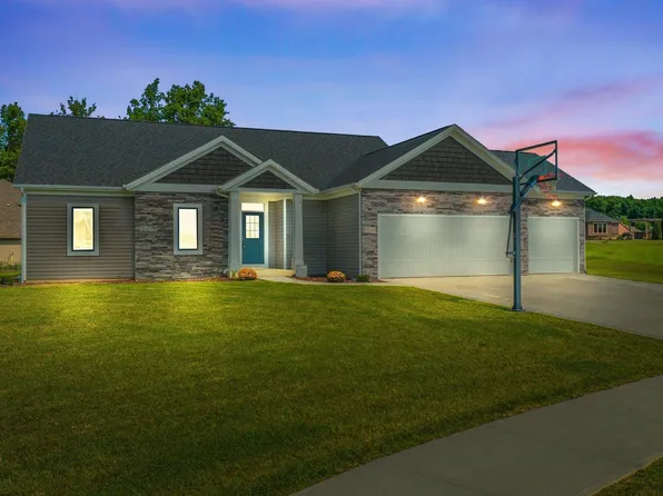 2200 Dogwood Ct, Bluffton, IN 46714