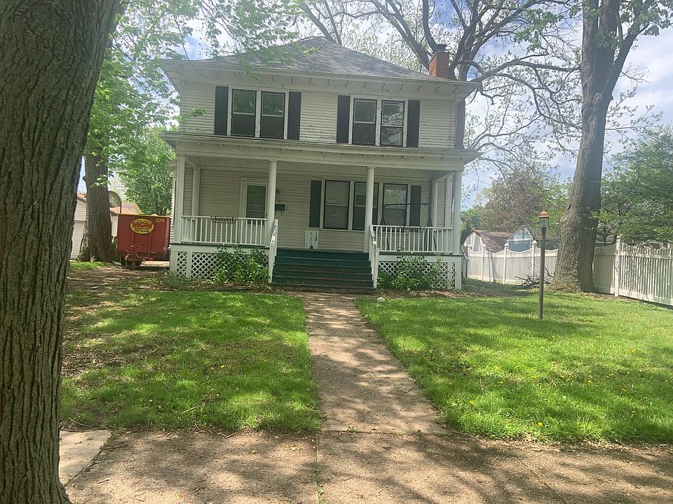 1st image of 176 1/2 Smith St