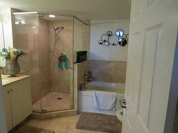 3rd image of 3232 SW 22nd St APT 806