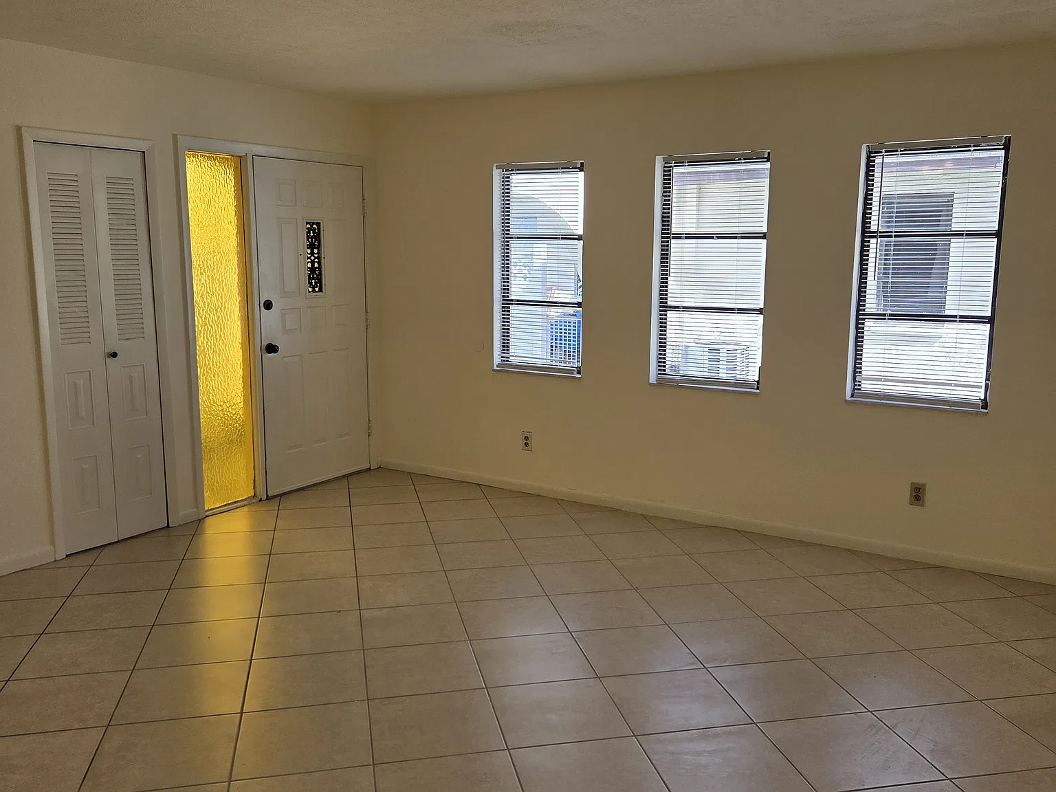 1210-1222 SE 8th St — Photo 3