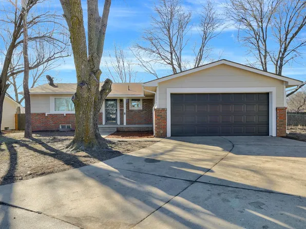 4511 Woodlow Ct, Wichita, KS 67220
