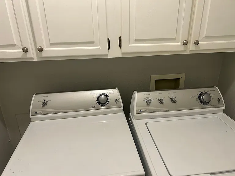 6 William Ln — Photo 8