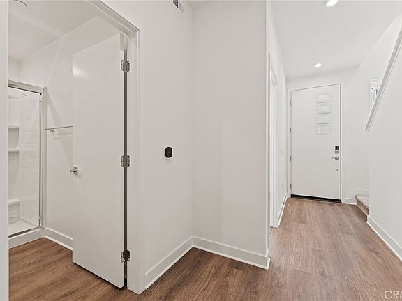 5th image of 1822 W Bushell St