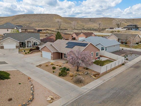 4th image of 2957 Great Plains Dr