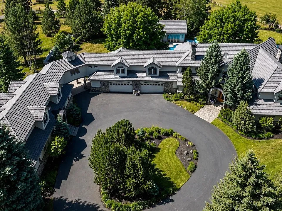 67480 Cloverdale Rd