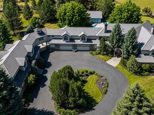67480 Cloverdale Rd, Bend, OR 97703