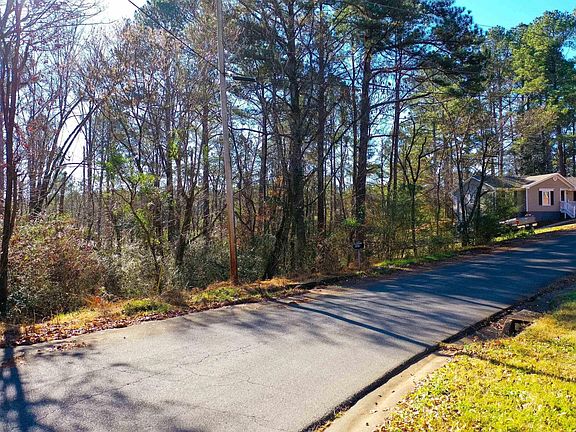4th image of 8226 Country Cir #14