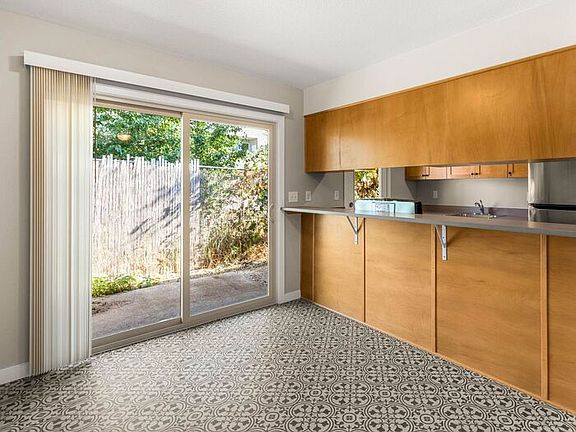 4th image of 6908 SE 72nd Ave #11440940