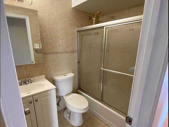5th image of 14439 175th St