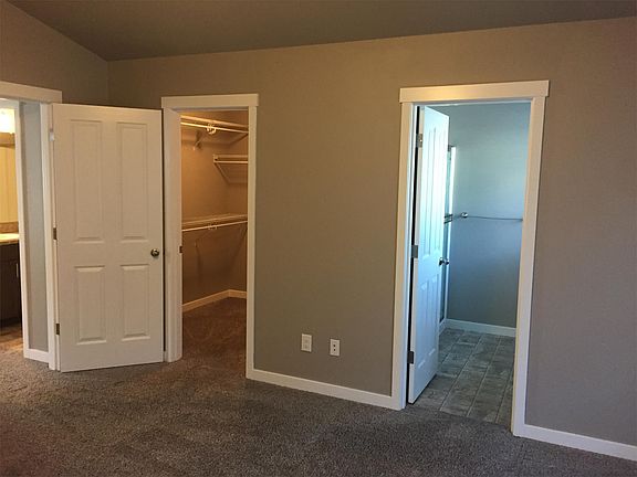 3rd image of 5908 NE 71st Ct #1