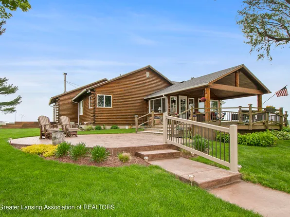 963 W Saint Joseph Hwy, Grand Ledge, MI 48837