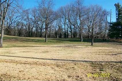 3rd image of 2024 Prospect Ave